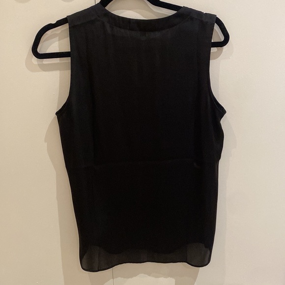 Banana Republic Black V-Neck Tank Top Blouse - Picture 2 of 3